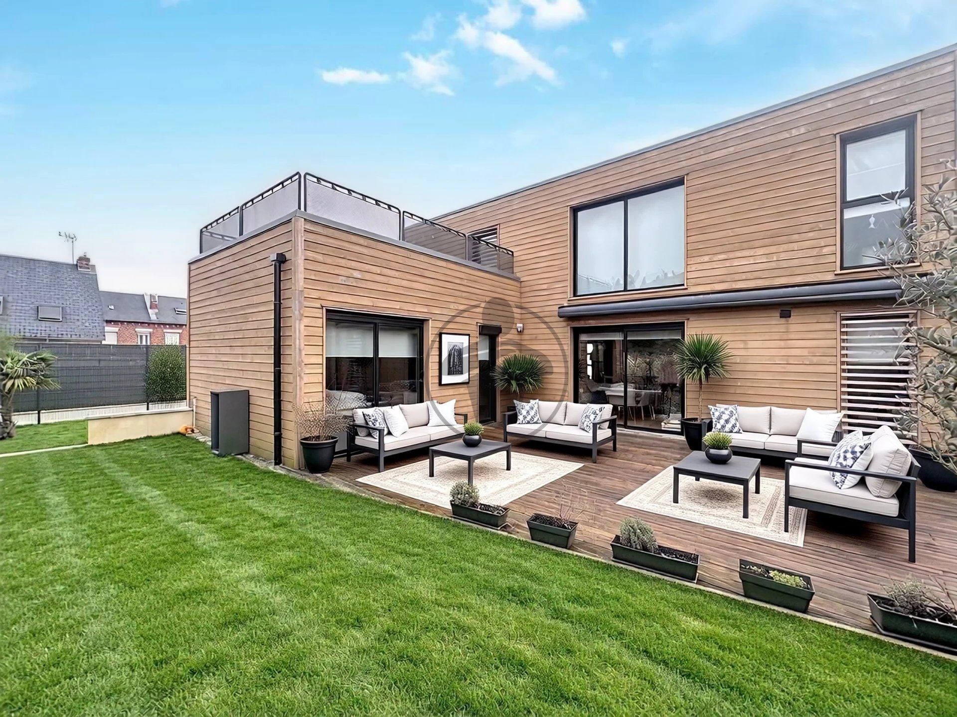 Maison 7 pièces 180 m² · à Saint Quentin · 180 m² · 350 000 €