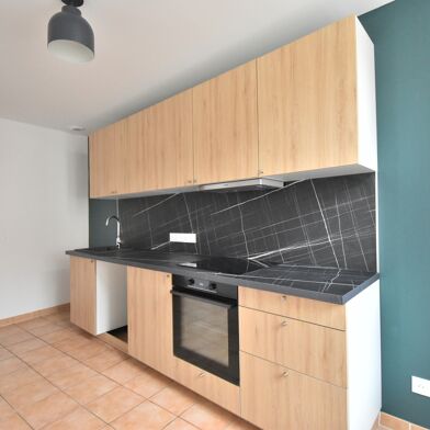 Appartement 3 pièces 690 €