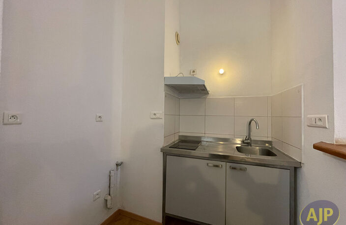 APPARTEMENT SAINTES - 3 pièce(s) - 63 m2 — photo 4