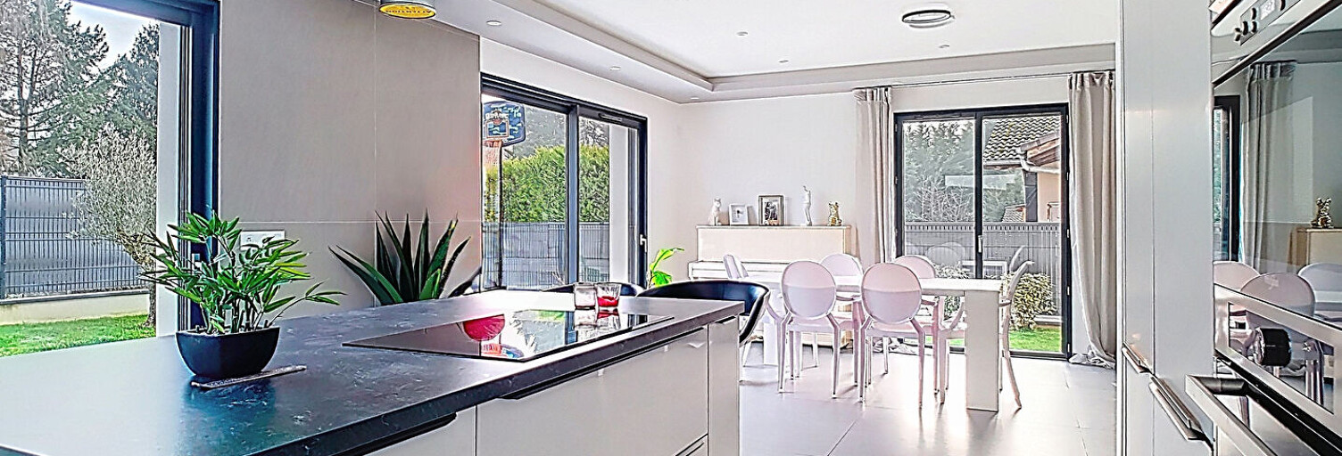 Maison 7 Pièces 198 m² à vendre à Lully (74890)