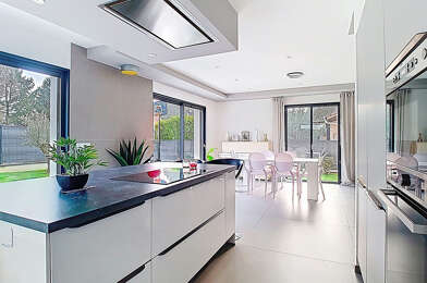 Maison 7 pièces 749000 €