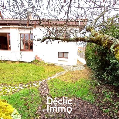 Maison 7 pièces 241820 €