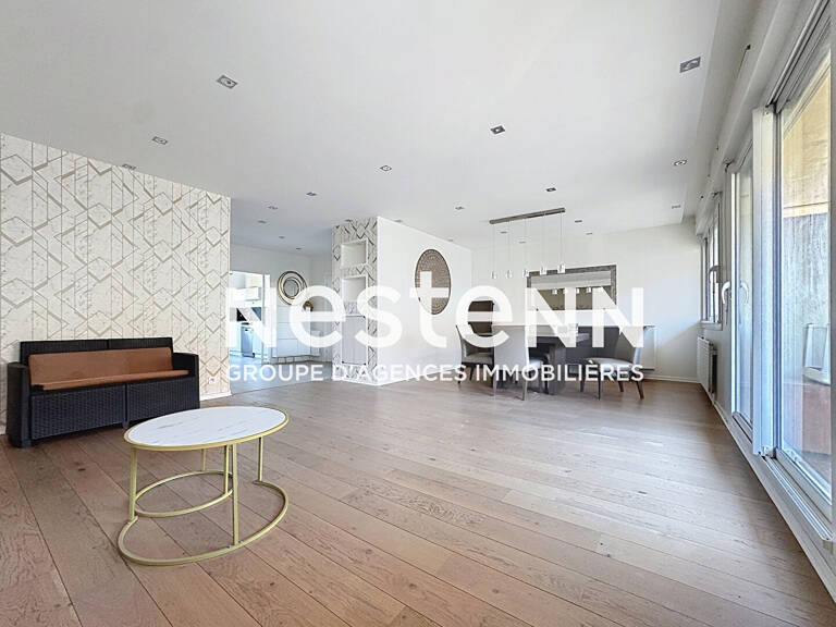Grand Appartement Bron Type 5 pièces avec 3 chambres Balcon, Cave et Parking - 69500 BRON — photo 1