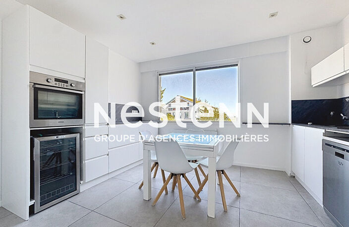 Grand Appartement Bron Type 5 pièces avec 3 chambres Balcon, Cave et Parking - 69500 BRON — photo 5