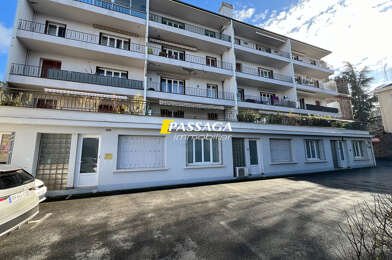 Bureau 3 pièces 565 €