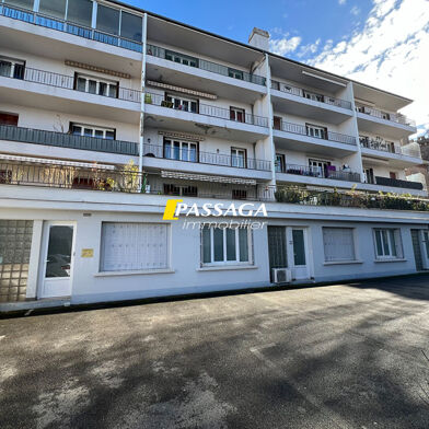 Bureau 3 pièces 565 €