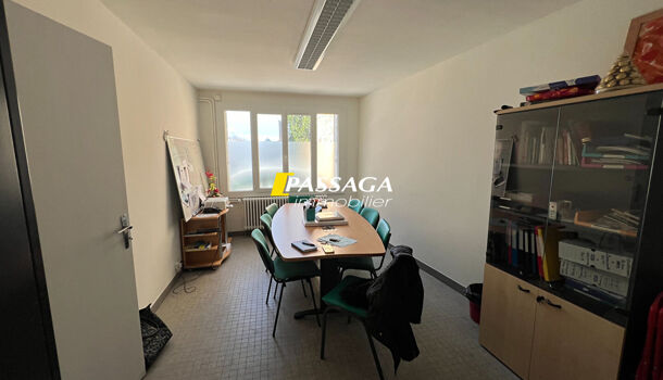 Bureau 3 pièces  à louer Rodez 12000