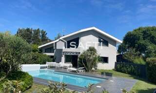 Maison 11 Pièces 300 m² à vendre à Vendays-Montalivet (33930)