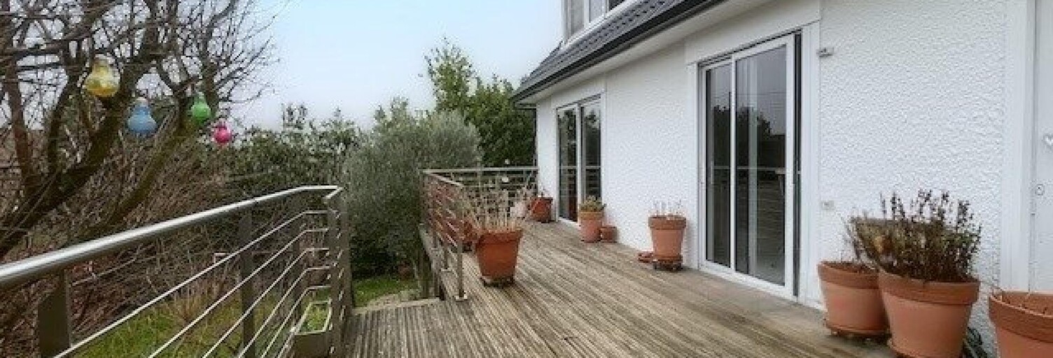 Maison 8 Pièces 122 m² à vendre à Bourghelles (59830)