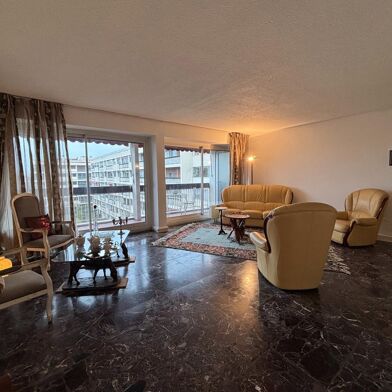 Appartement 4 pièces 174000 €