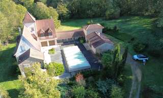 Maison 10 Pièces 300 m² à vendre à Villefranche-du-Périgord (24550)