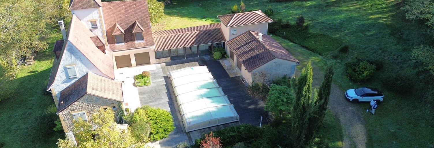 Maison 10 Pièces 300 m² à vendre à Villefranche-du-Périgord (24550)