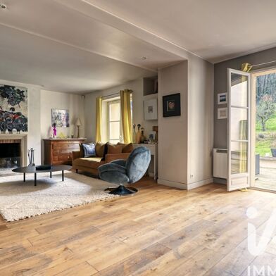 Maison 8 pièces 875500 €