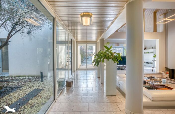 Contemporaine de 8 pièces principales — photo 2