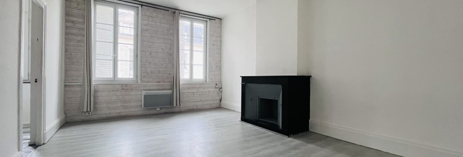 Immeuble   m² à vendre à Rochefort (17300)