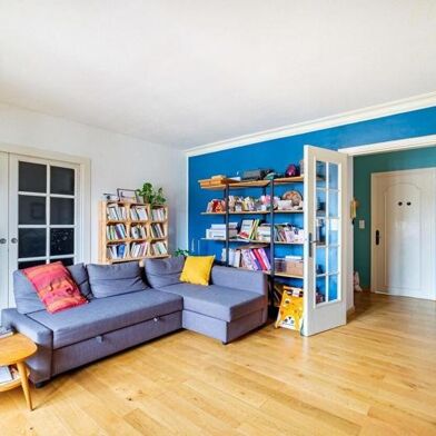 Appartement 4 pièces 319396 €