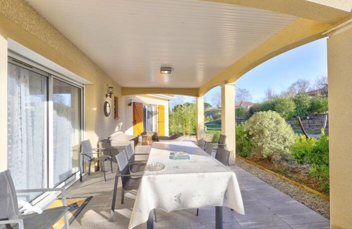 Contemporaine de 5 pièces principales — photo 2