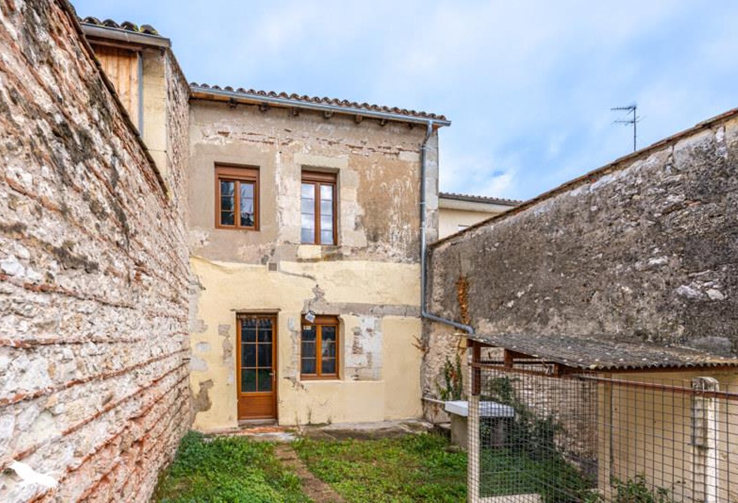 Maison de ville de 6 pièces principales — photo 1