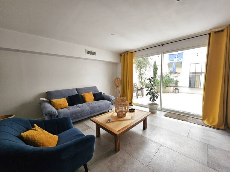 Maison intra-muros avec cour AIGUES MORTES — photo 1