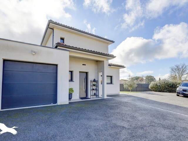 Contemporaine de 5 pièces principales — photo du bien