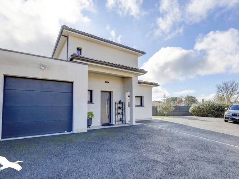 Contemporaine de 5 pièces principales — photo 1