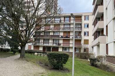 Appartement 4 pièces 211100 €
