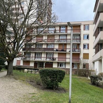 Appartement 4 pièces 211100 €