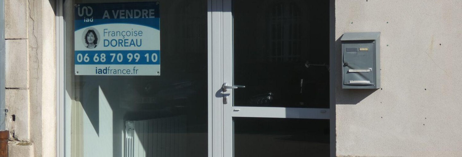 Commerce  44 m² à vendre à Auxerre (89000)