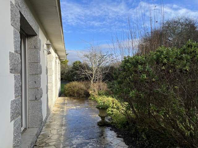 Maison 6 pièces 151 m² à Gouesnach — photo du bien