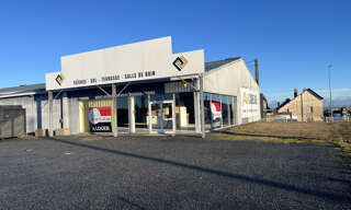 Commerce  750 m² à louer à Luc-la-Primaube (12450)