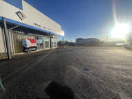 LOCAL DE 750M2 SUR L'AXE RODEZ/ LA PRIMAUBE — photo 2