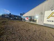 LOCAL DE 750M2 SUR L'AXE RODEZ/ LA PRIMAUBE — photo 3