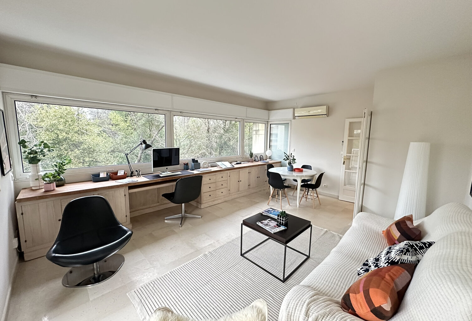 ELEGANT F2 — photo 1