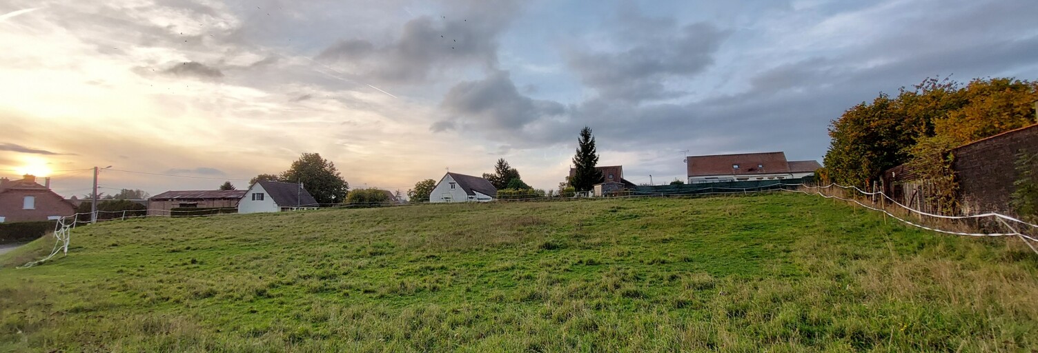 Terrain  984 m² à vendre à Sancourt (80400)