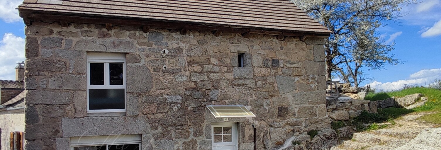 Maison 4 Pièces 85 m² à vendre à Peyre en Aubrac (48130)