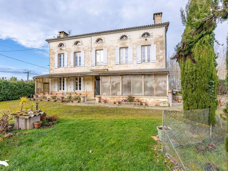 Girondine de 6 pièces principales — photo 1