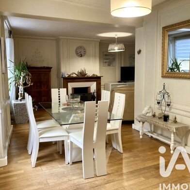 Appartement 3 pièces 308300 €