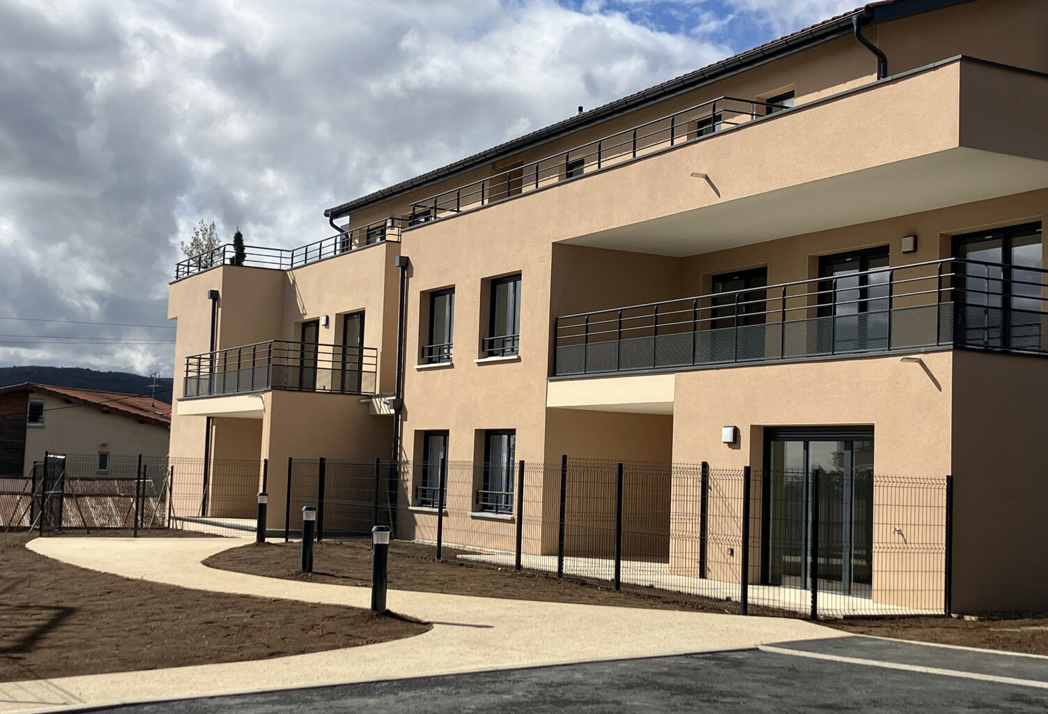 T3 rez-de-jardin — photo 1