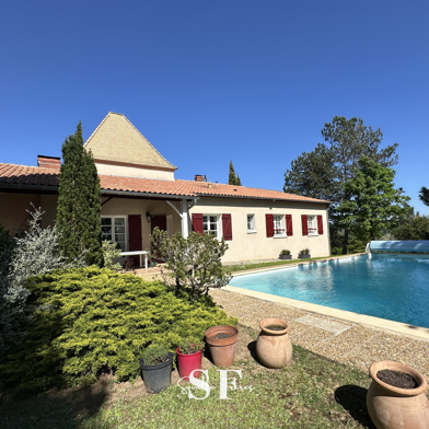 Maison 8 pièces 443000 €