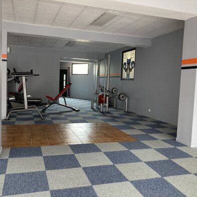 Commerce  850000 €