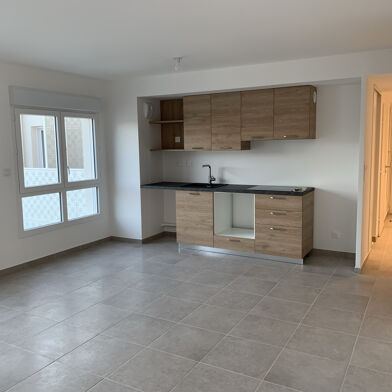 Appartement 3 pièces 920 €