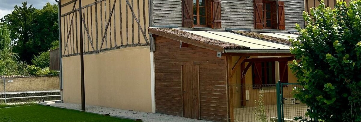 Immeuble  142 m² à vendre à Soulaines-Dhuys (10200)