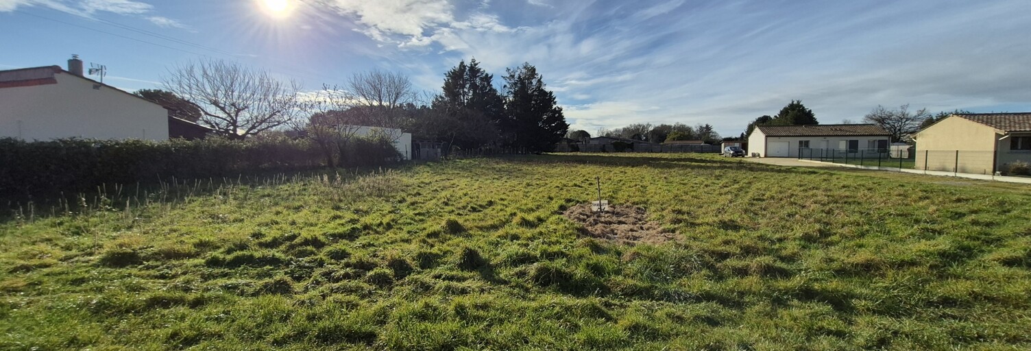 Terrain  2609 m² à vendre à Vensac (33590)