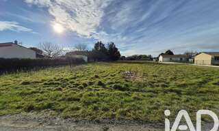 Terrain  2609 m² à vendre à Vensac (33590)