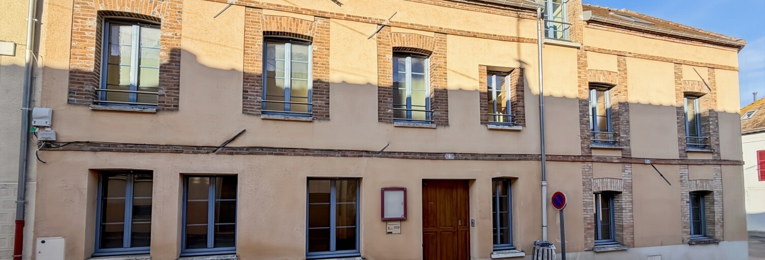 Immeuble  244 m² à vendre à Pont-sur-Yonne (89140)