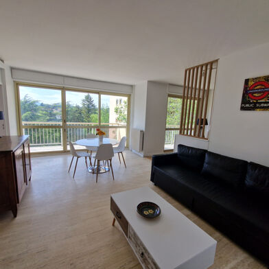 Appartement 5 pièces 1990 €