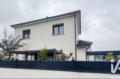 Maison 5 pièces 305000 €