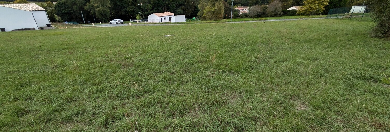 Terrain  1004 m² à vendre à Écoyeux (17770)