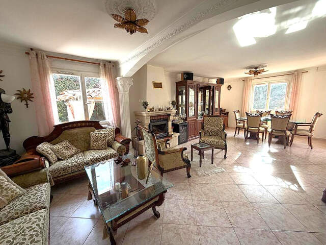 Maison 5 pièces + studio indépendant - terrain 705m2 - Mandat 3839 — photo du bien