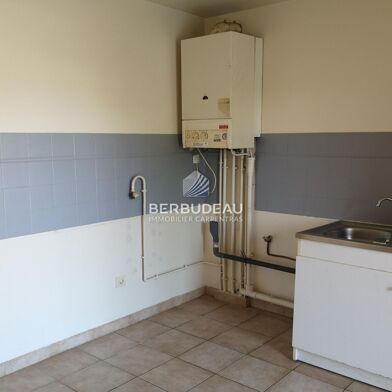 Appartement 3 pièces 711 €